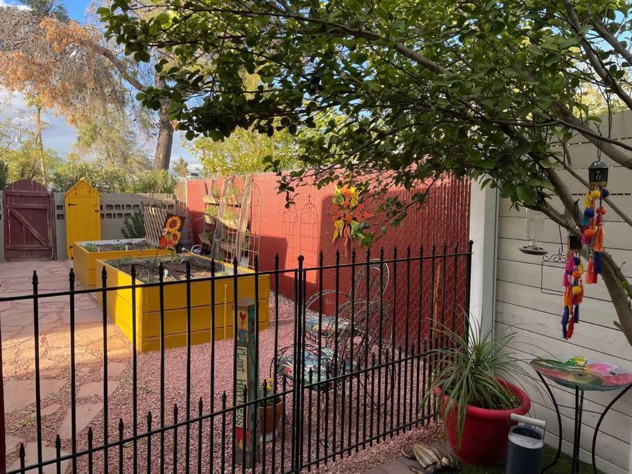 Encanto Cactus Flower Casita Phoenix Exterior photo